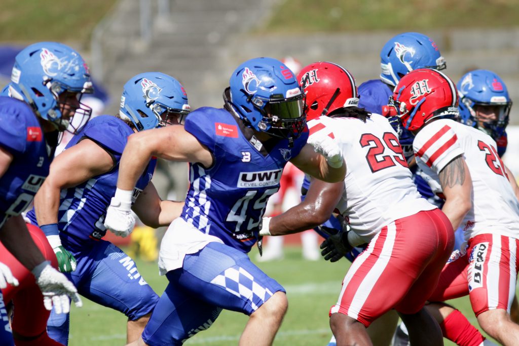 Comets-Defense greift an.